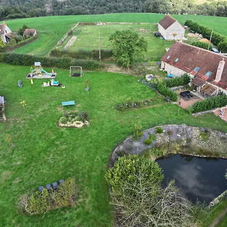 Holiday home Refuge Familial Avec Piscine, Aire De Jeux Et Confort Moderne A - Fr-1-489-465 Blomard